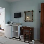 Stamatia's Garden Pensionat 3*