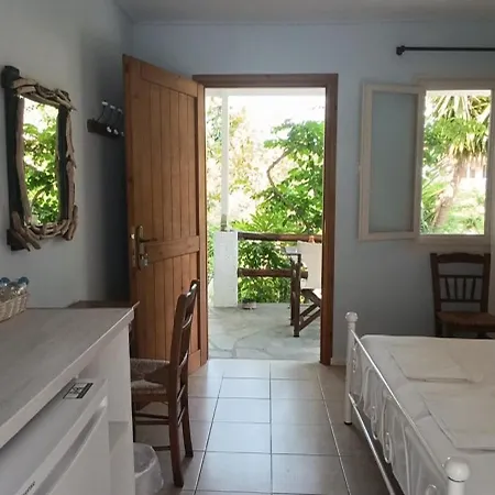 Stamatia's Garden بيت ضيافة Agnontas