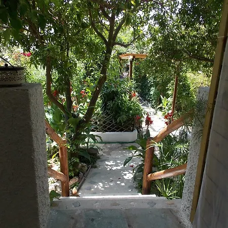 Guest house Stamatia's Garden *