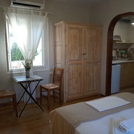 Stamatia's Garden بيت ضيافة