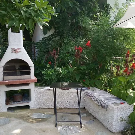 Stamatia's Garden Guest house